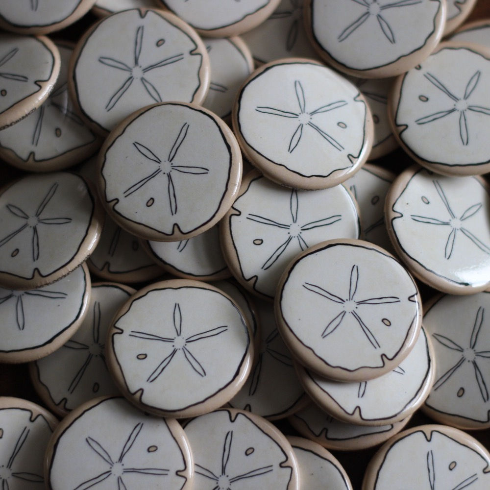 "Sand Dollar" Button