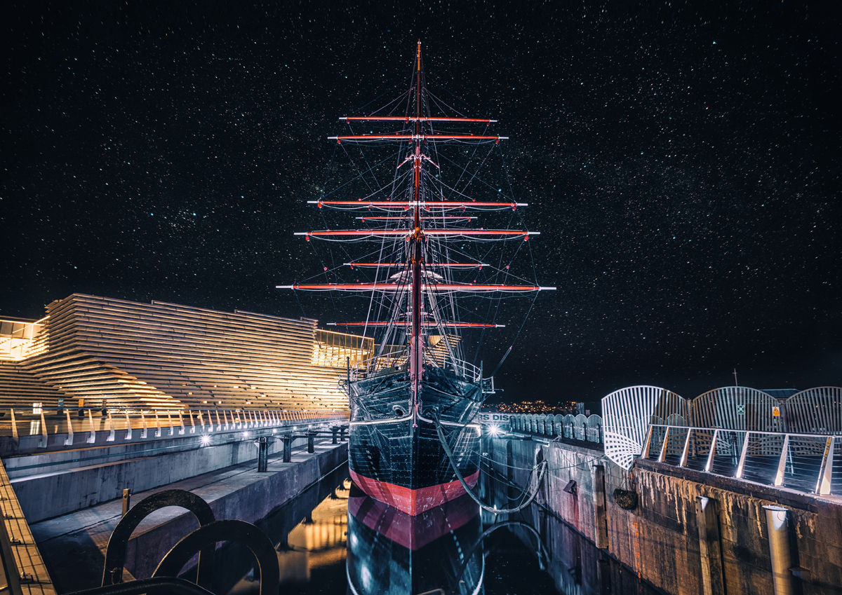 RRS Discovery Ship Stars Docked Dundee Scotland A4 A3 A2 A1 Print Canvas Wall Art Poster Photo Photograph Gift Unique