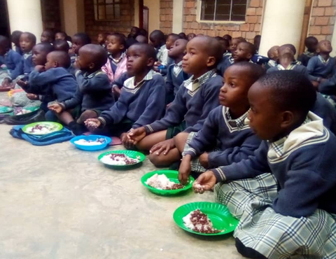 Kids Eating.png