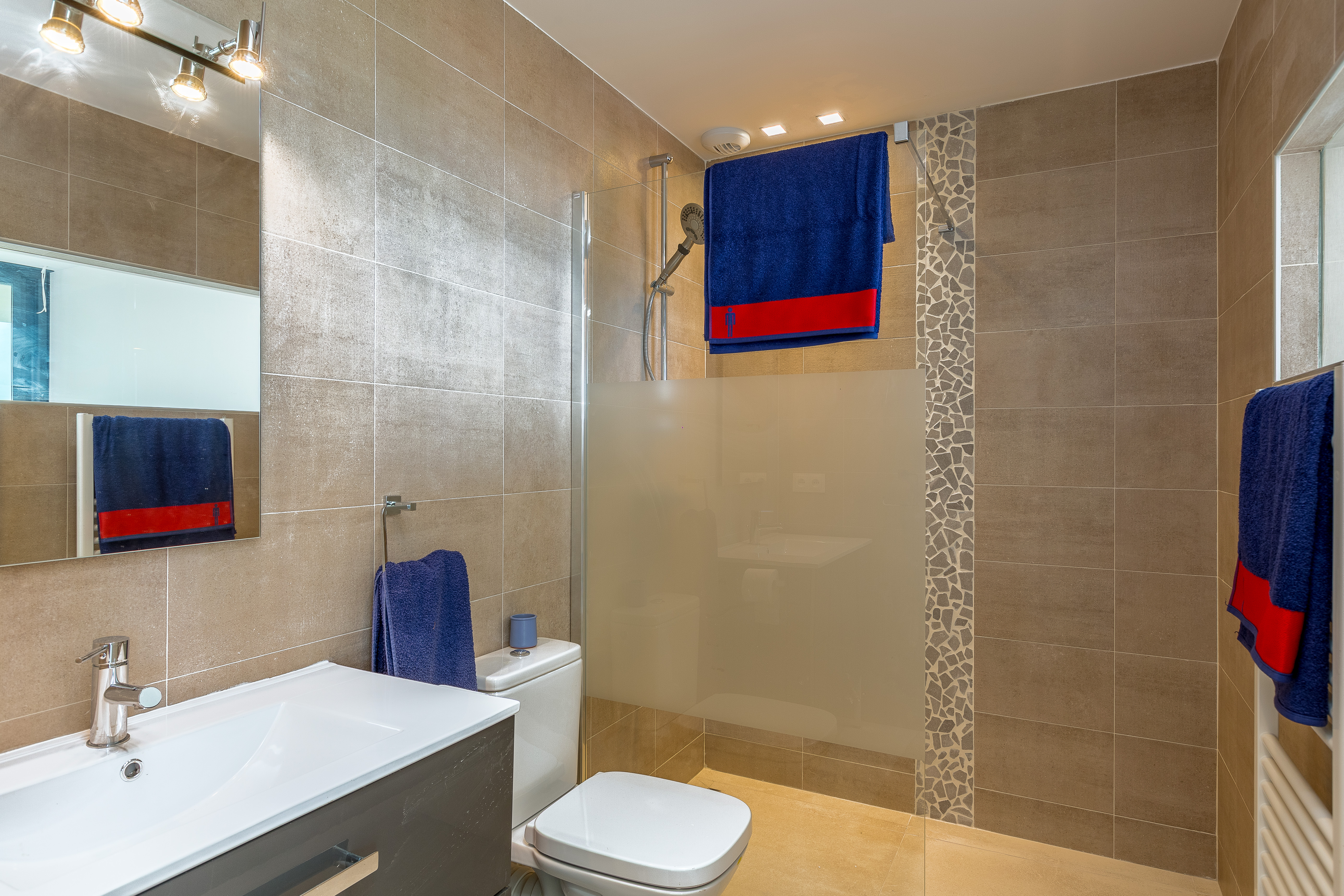 Bathroom 4