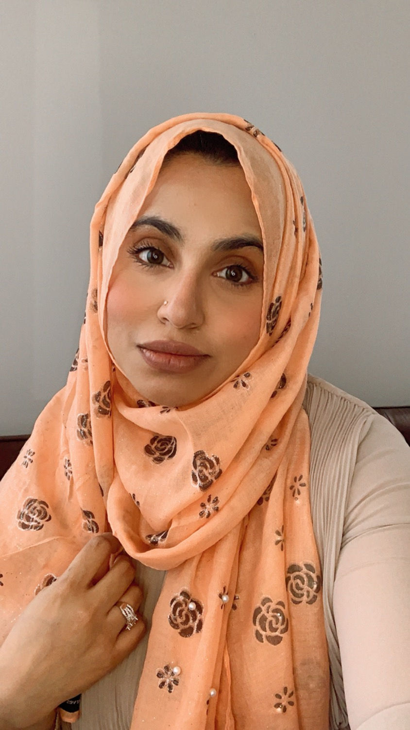 الصورة المصغرة: Glitter Viscose (cotton-blend) Roses one-side Pearl 