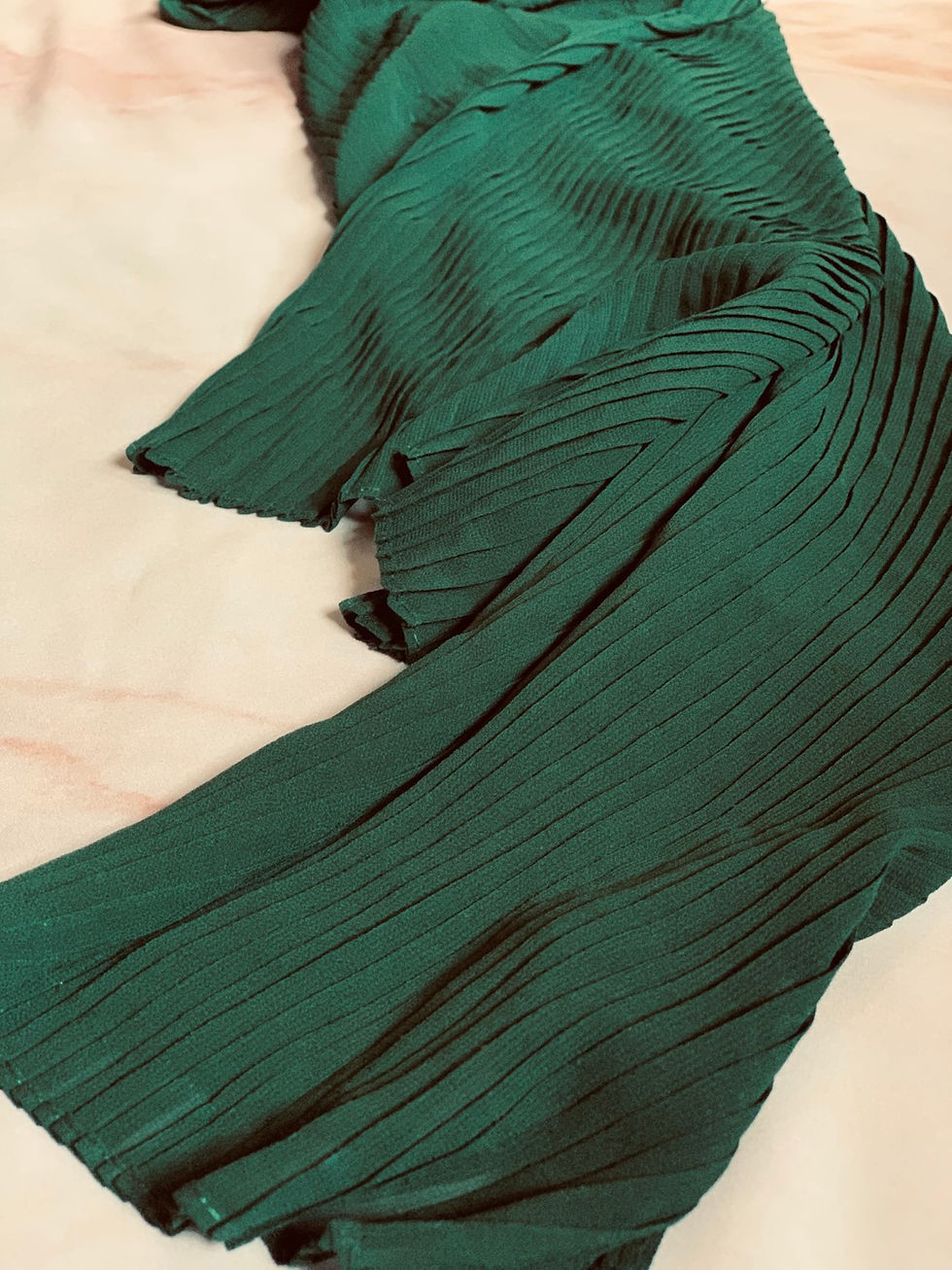 थंबनेल: Pleated Georgette 