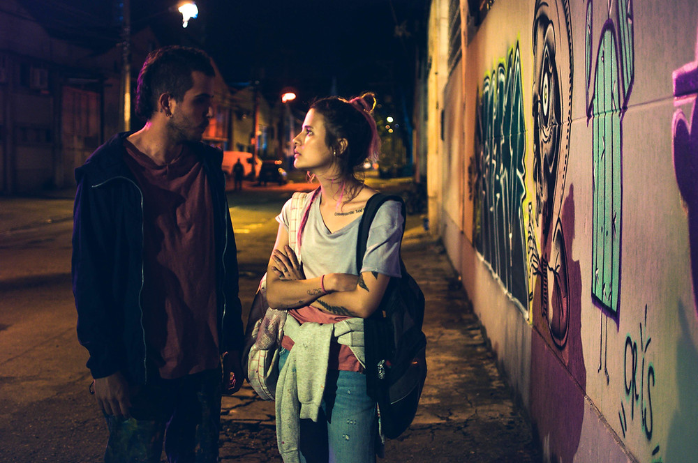 David Escallón e Laura Tobón em cena do filme colombiano Os Dias da Baleia (Los Días de la Ballena, 2019) | Foto: Divulgação (ABMIC)