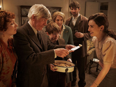 A SOCIEDADE LITERÁRIA E A TORTA DE CASCA DE BATATA | Armados de Brontë, Austen & Cia