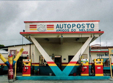 AUTO POSTO | Uma comédia com o tanque ainda cheio
