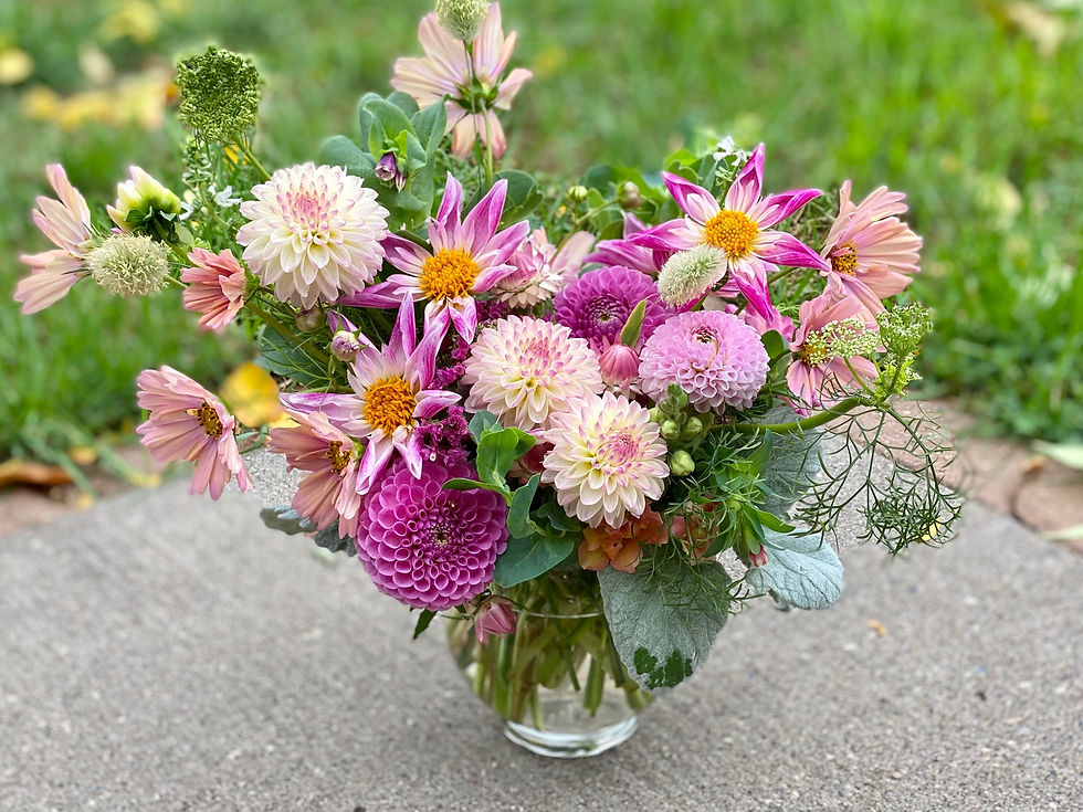 Thumbnail: Medium Vase Arrangement