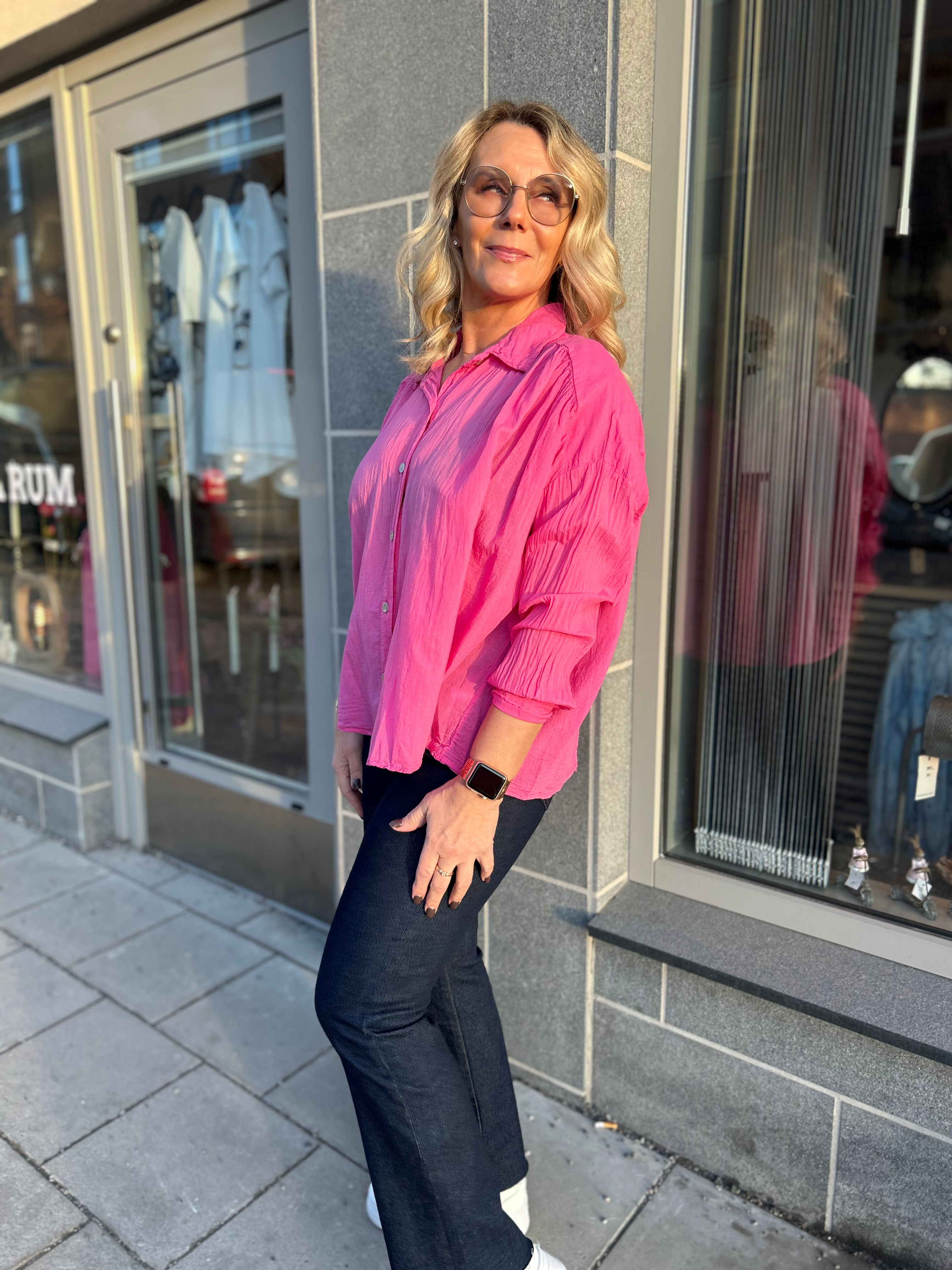 Love Forever bomullsskjorta rosa 