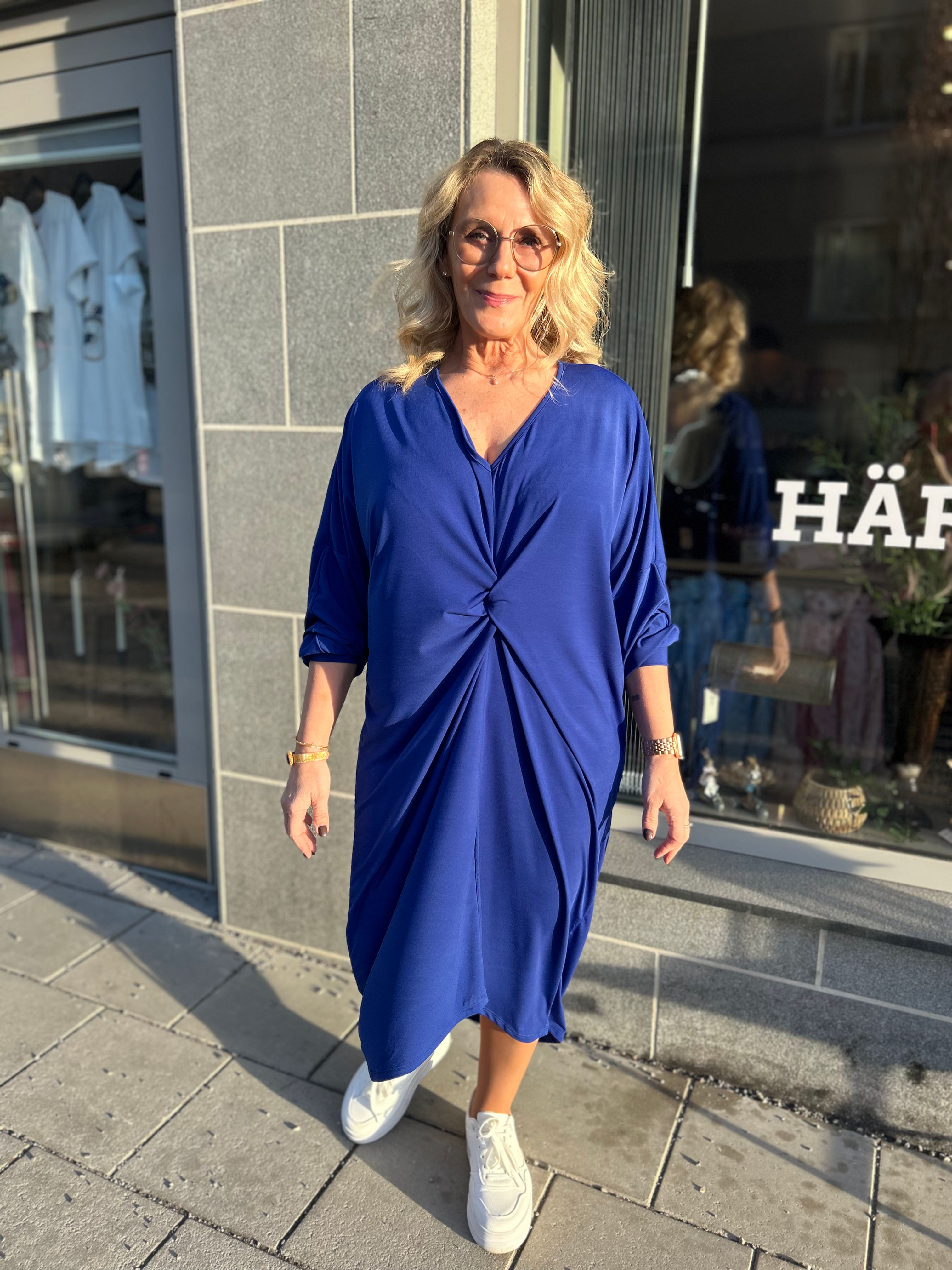 Love Forever klänning Joy blå tröja 