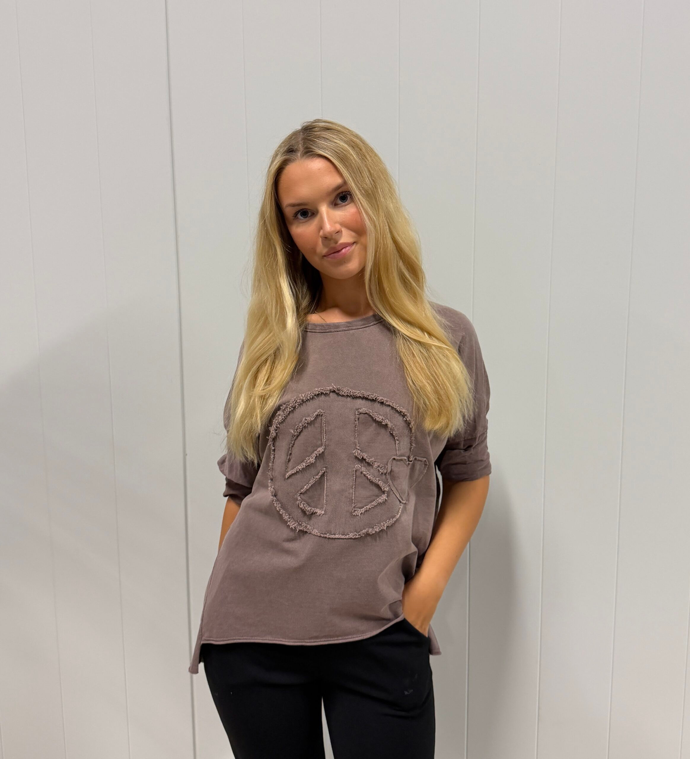 Jörlevik Peace Sweater nougat
