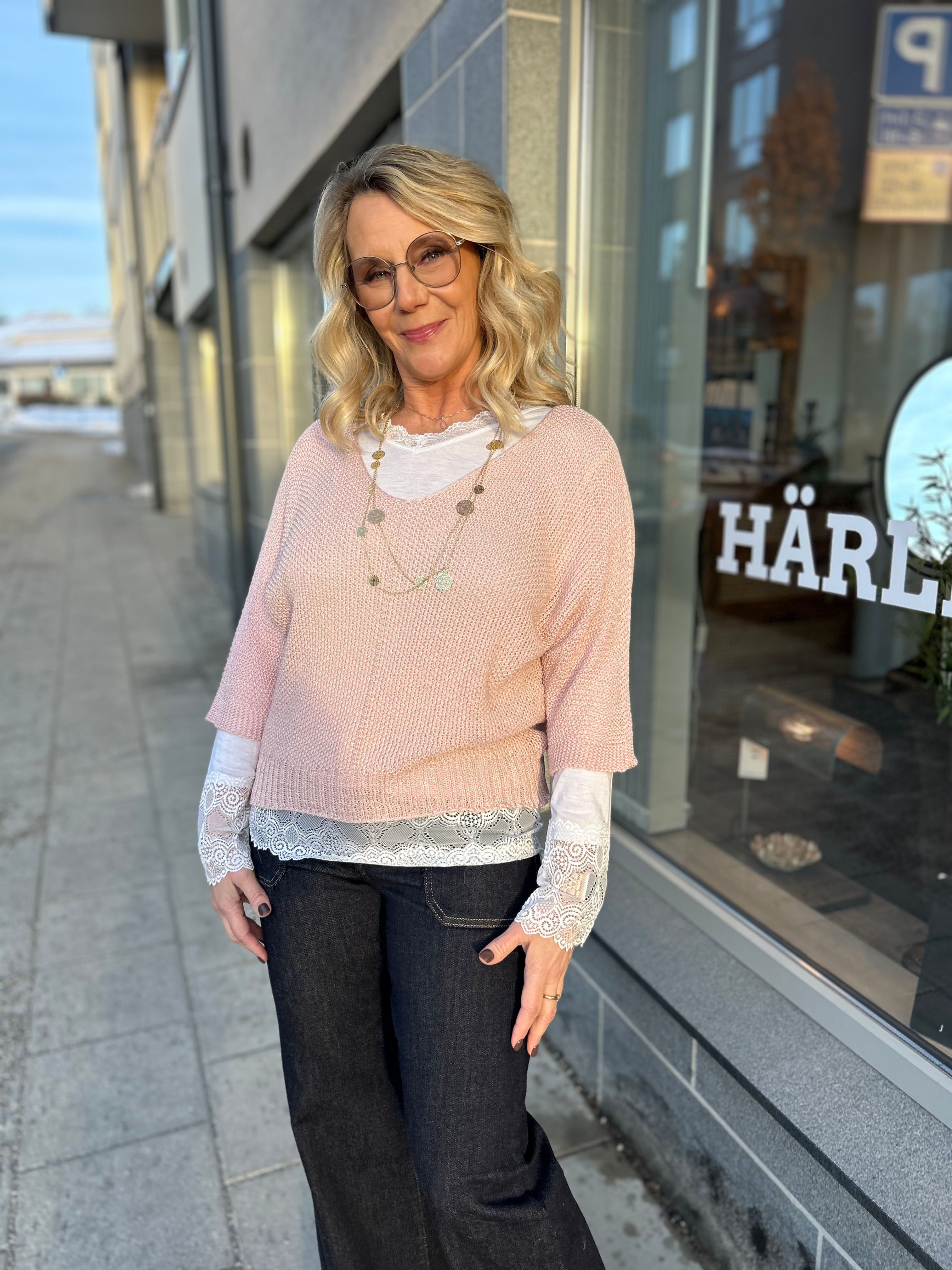 Jörlevik stickad topp Dorothea rosa