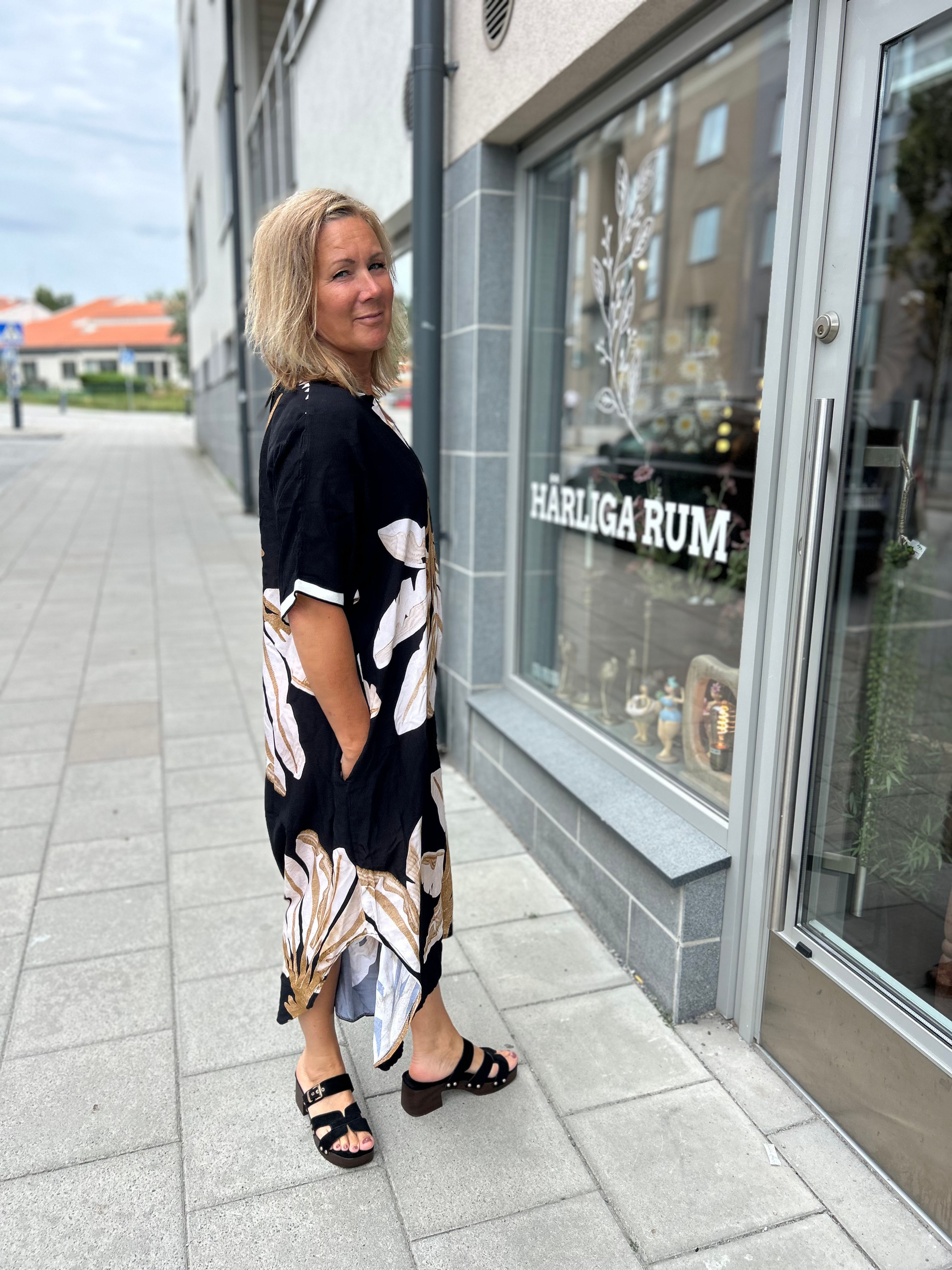 Jörlevik klänning Selma svart 