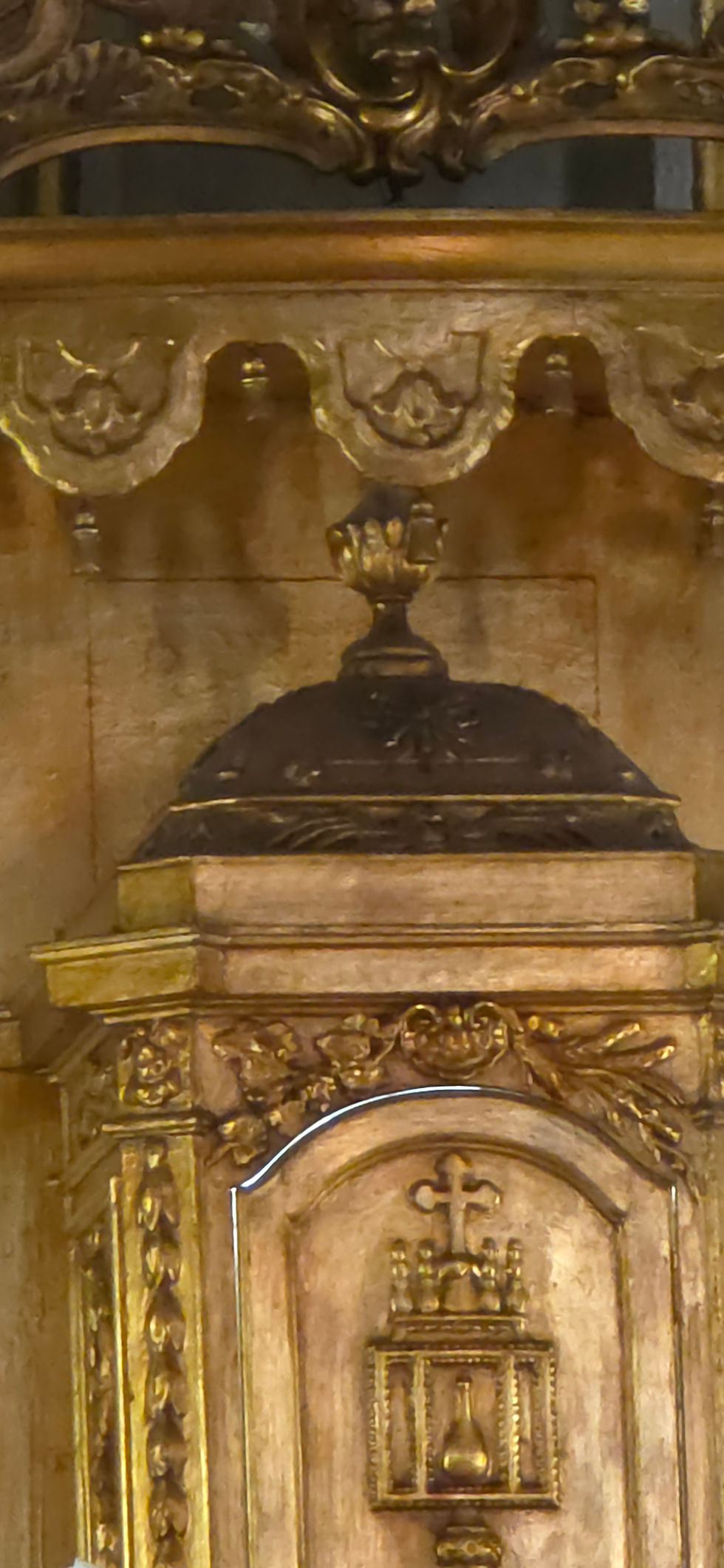 Eucharistic miracle at Santarem at top of chalice. Sorry I couldn't get a better shot