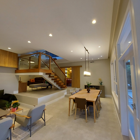 Sala de Jantar, Com Iluminação de Spots e Lustre