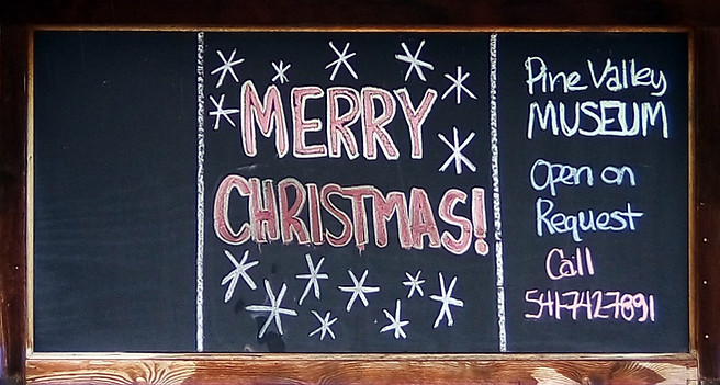 Merry Christmas & Museum.jpg