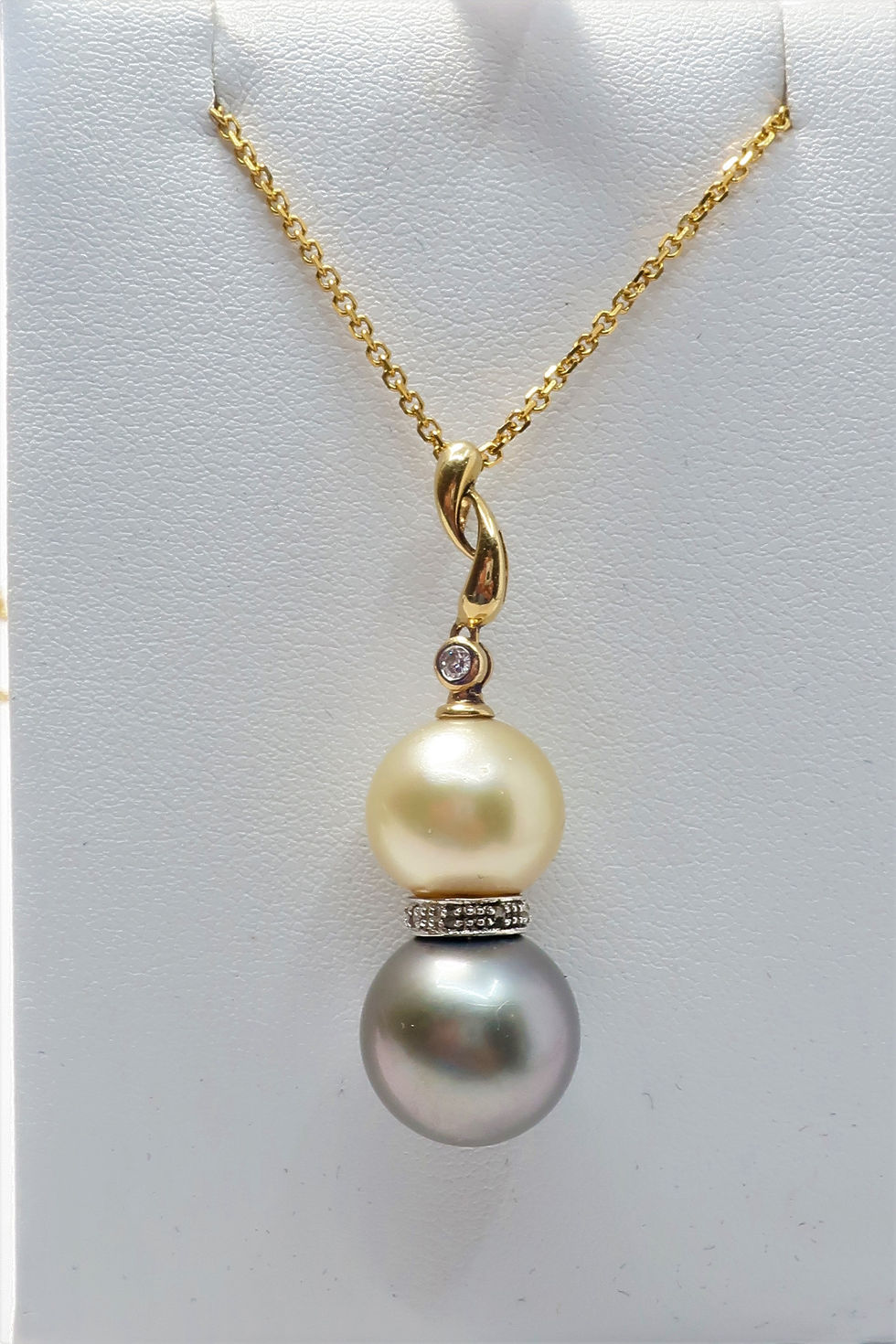 Thumbnail: 2 Round Shaped South Sea / Tahitian  Pearl and Diamonds Pendent