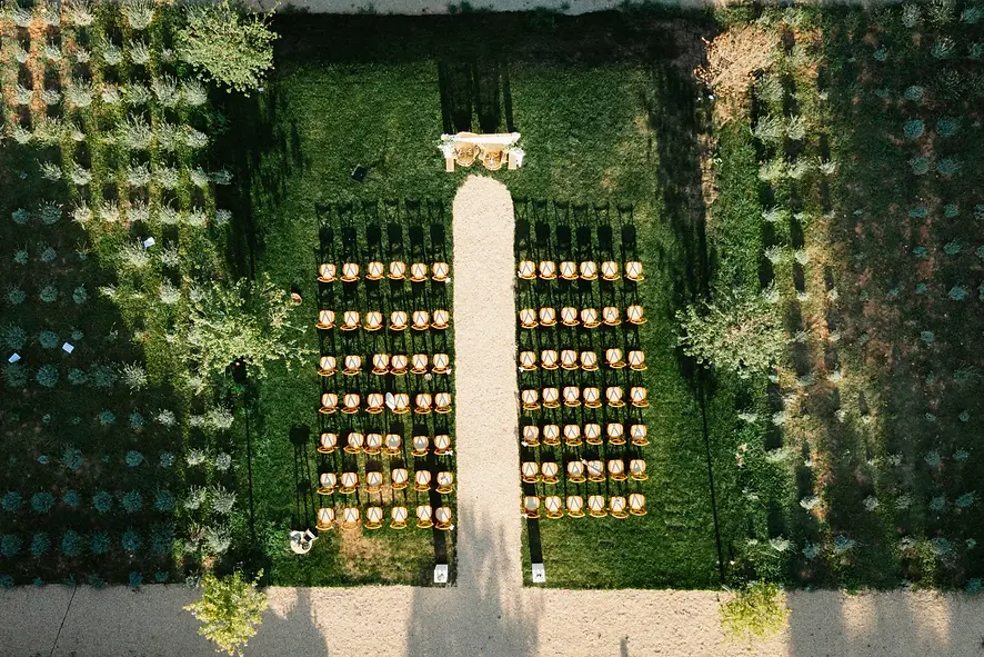 Domaine de Noe mariage vue drone wedding day (2).webp