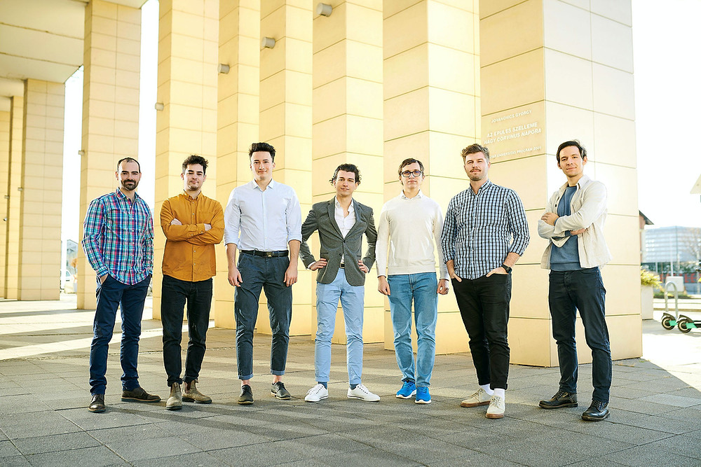 A csapat balról jobbra: Stefan Mladenovic, Grüll Dávid, Váradi Tamás, Papp Bence, Kós Péter, Badinszky Bence, Fodor Balázs.