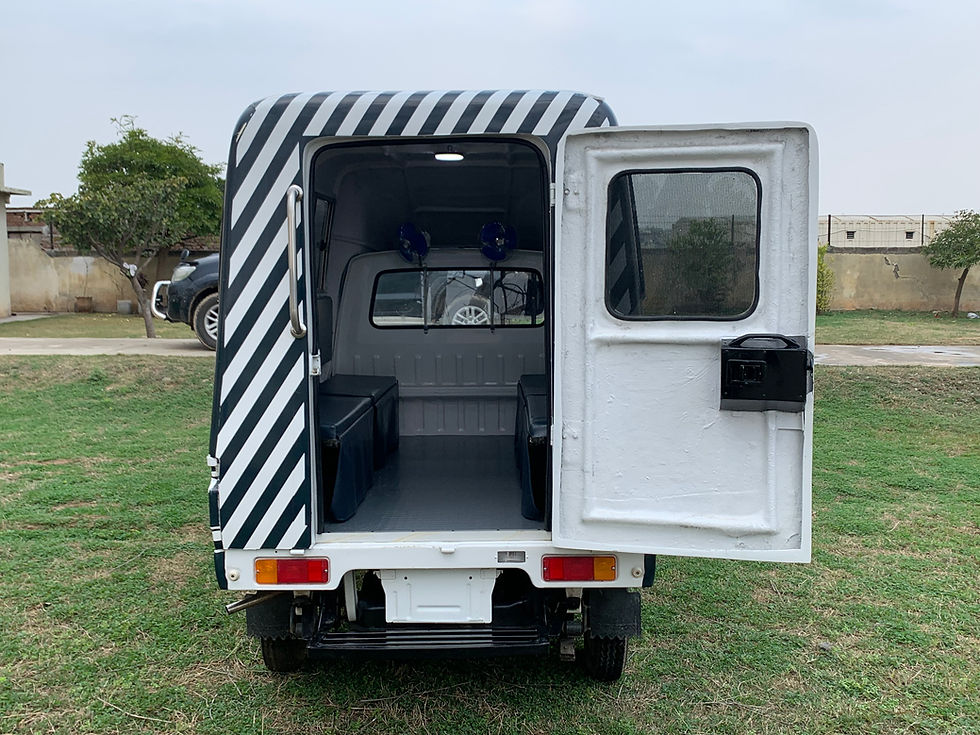 Thumbnail: Suzuki Ravi Passenger Cargo Hood Cabin
