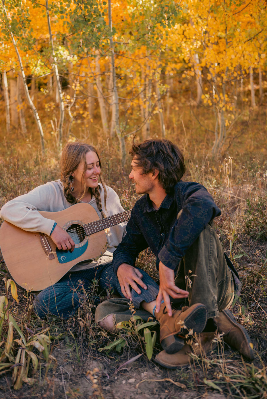 engagement photos with fall colors in crested butte colorado