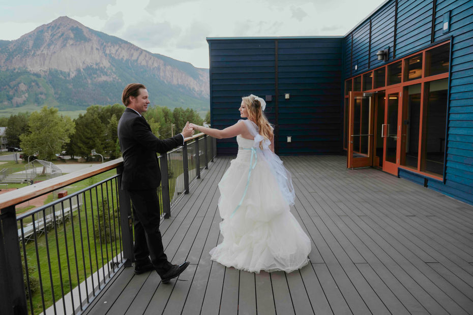 couple getting married at the center for the arts in crested butte