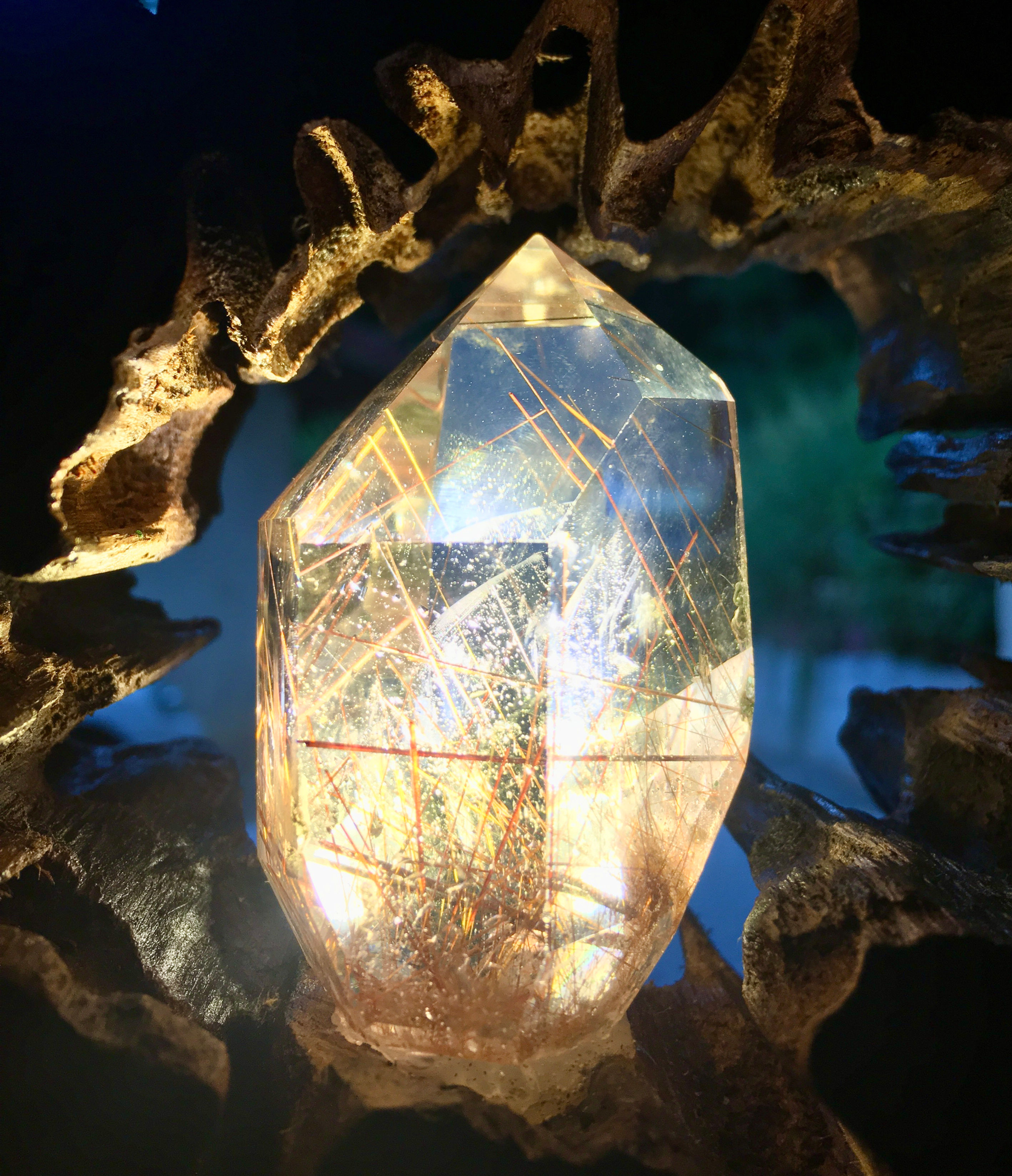 Quartz Rutile rétroéclairé