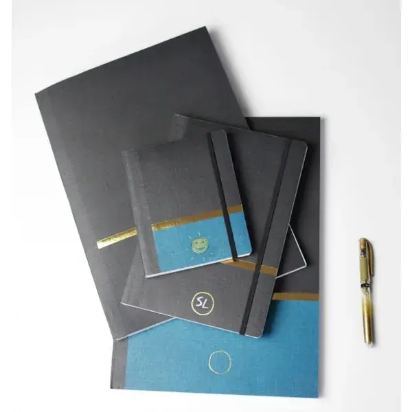 Miniature : Cahier Or et Noir