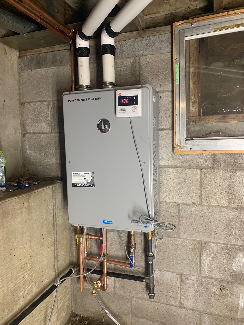 Wall-mounted tankless water heater with copper water lines