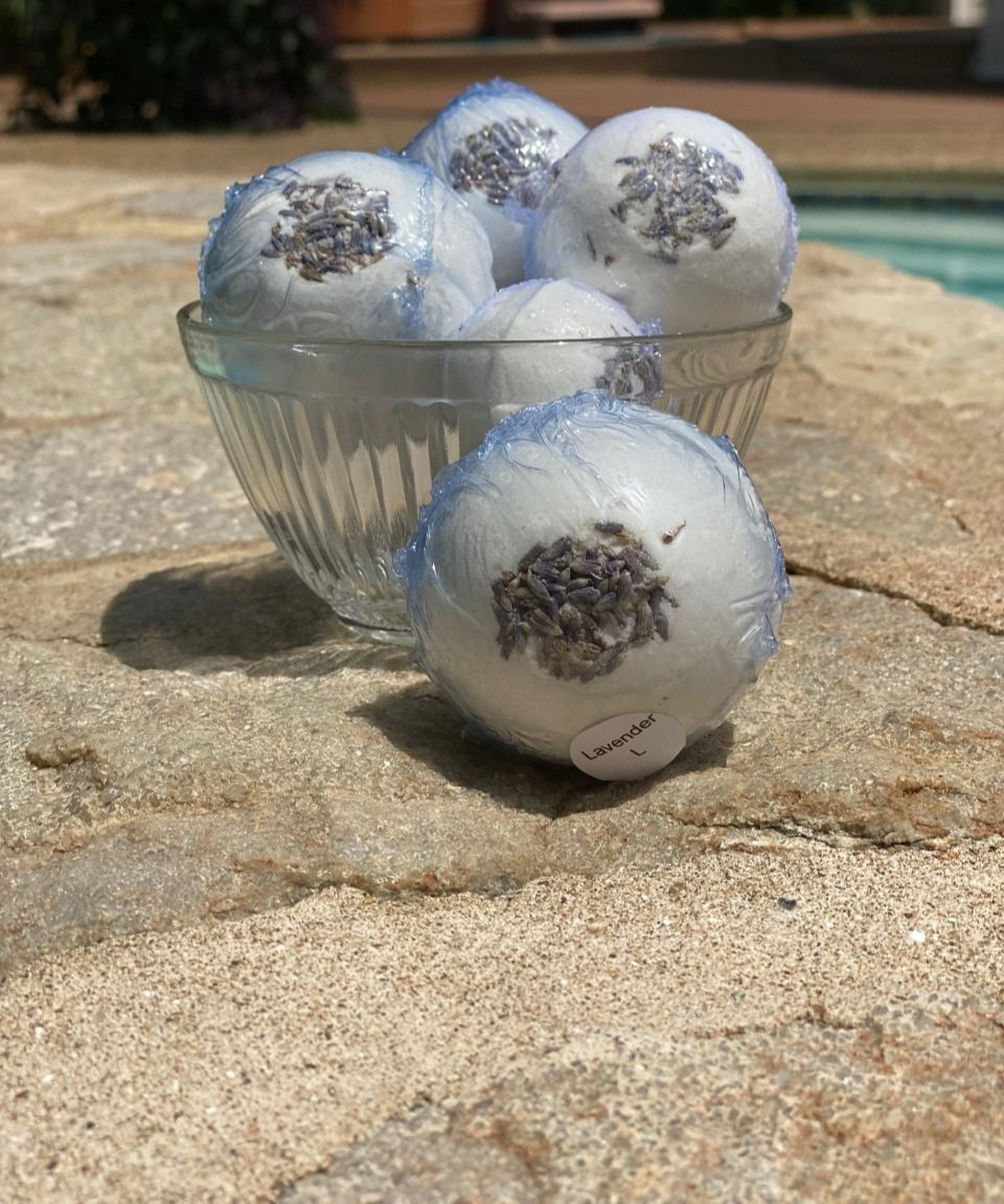 Thumbnail: Lavender Bath Bomb