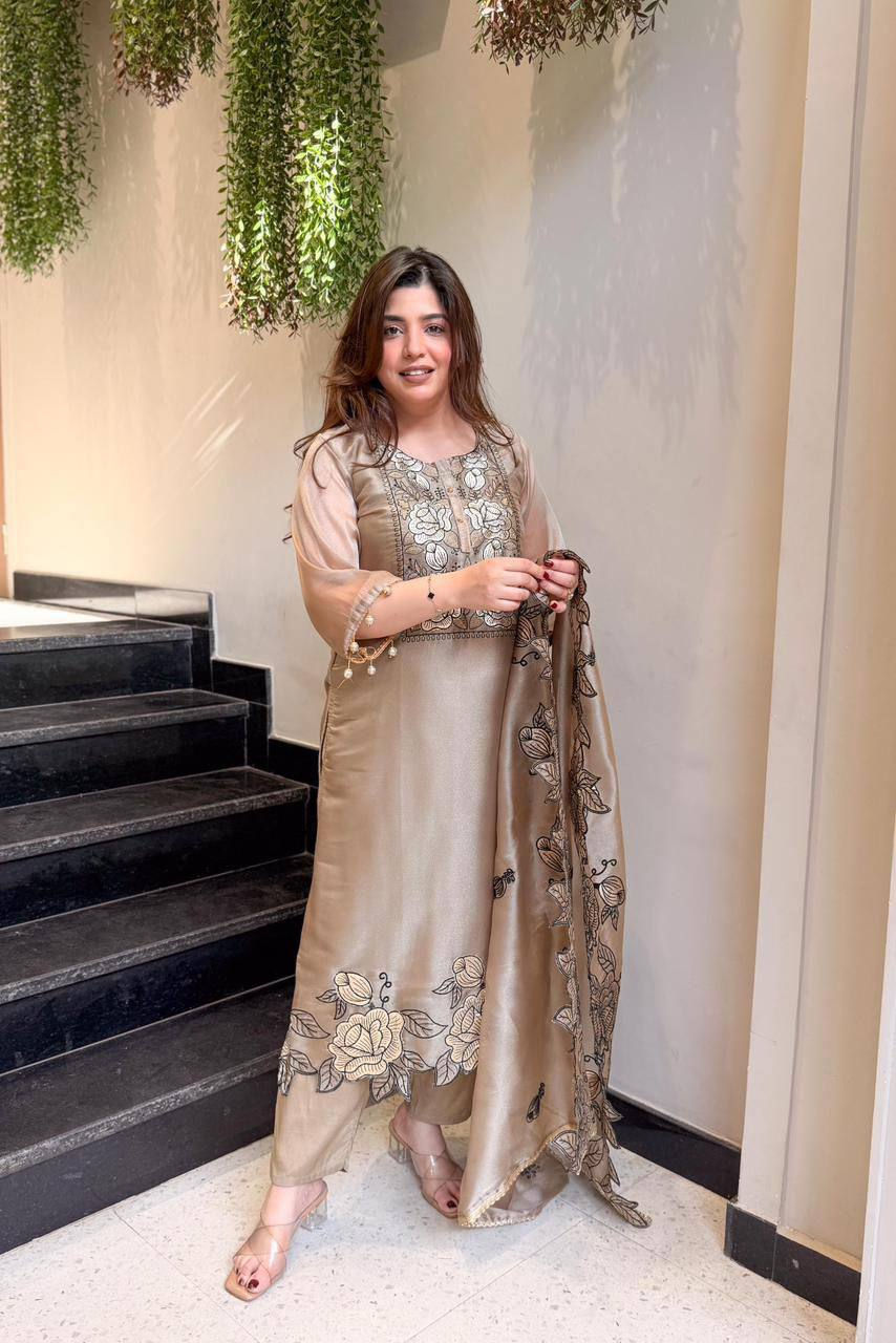 Thumbnail: Jimmy Choo Suit Set Embroidery Cut Work Women Festive Wear Ethnic Outfit