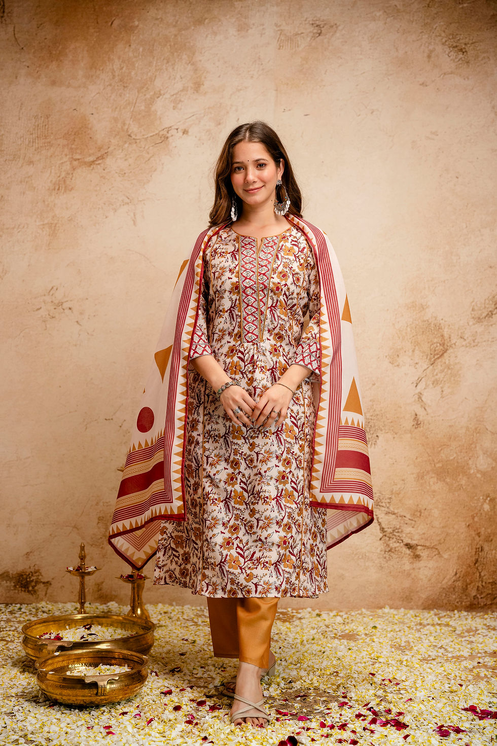 Thumbnail: Women Magic Cotton Salwar Suit Set Printed Ethnic Wear Outfit
