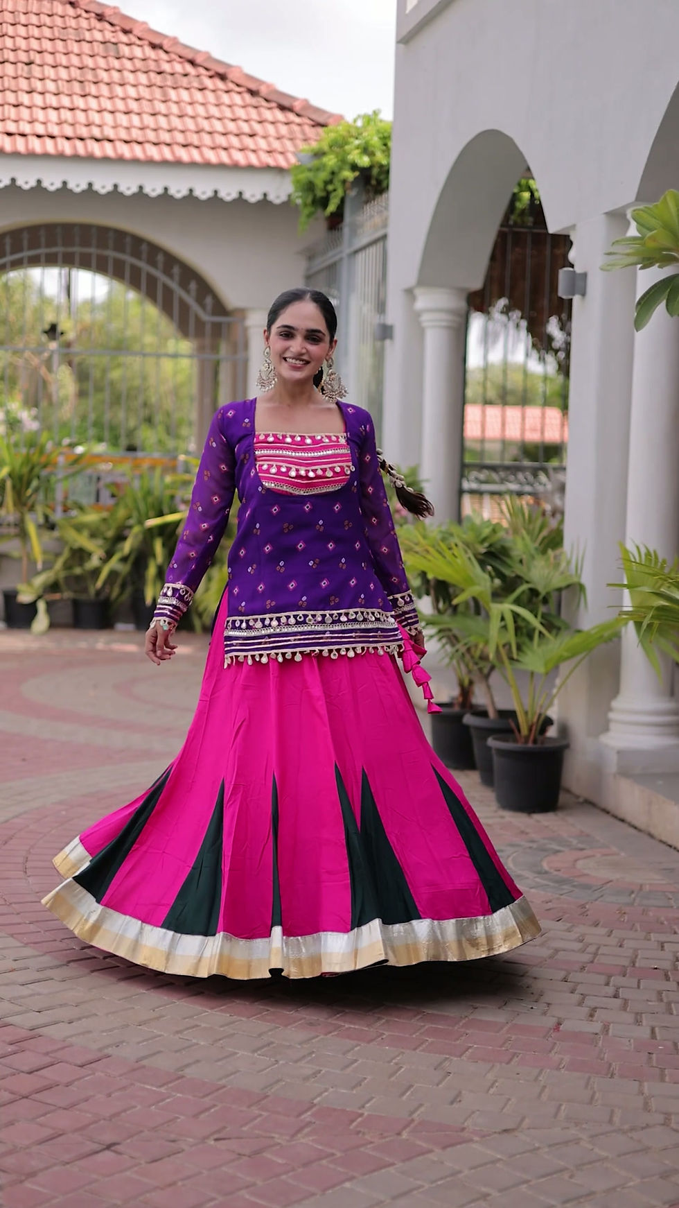 Thumbnail: Women's 14kg Rayon Lehenga Choli Set with Kutchi Gamthi Blouse & Bandhani Print