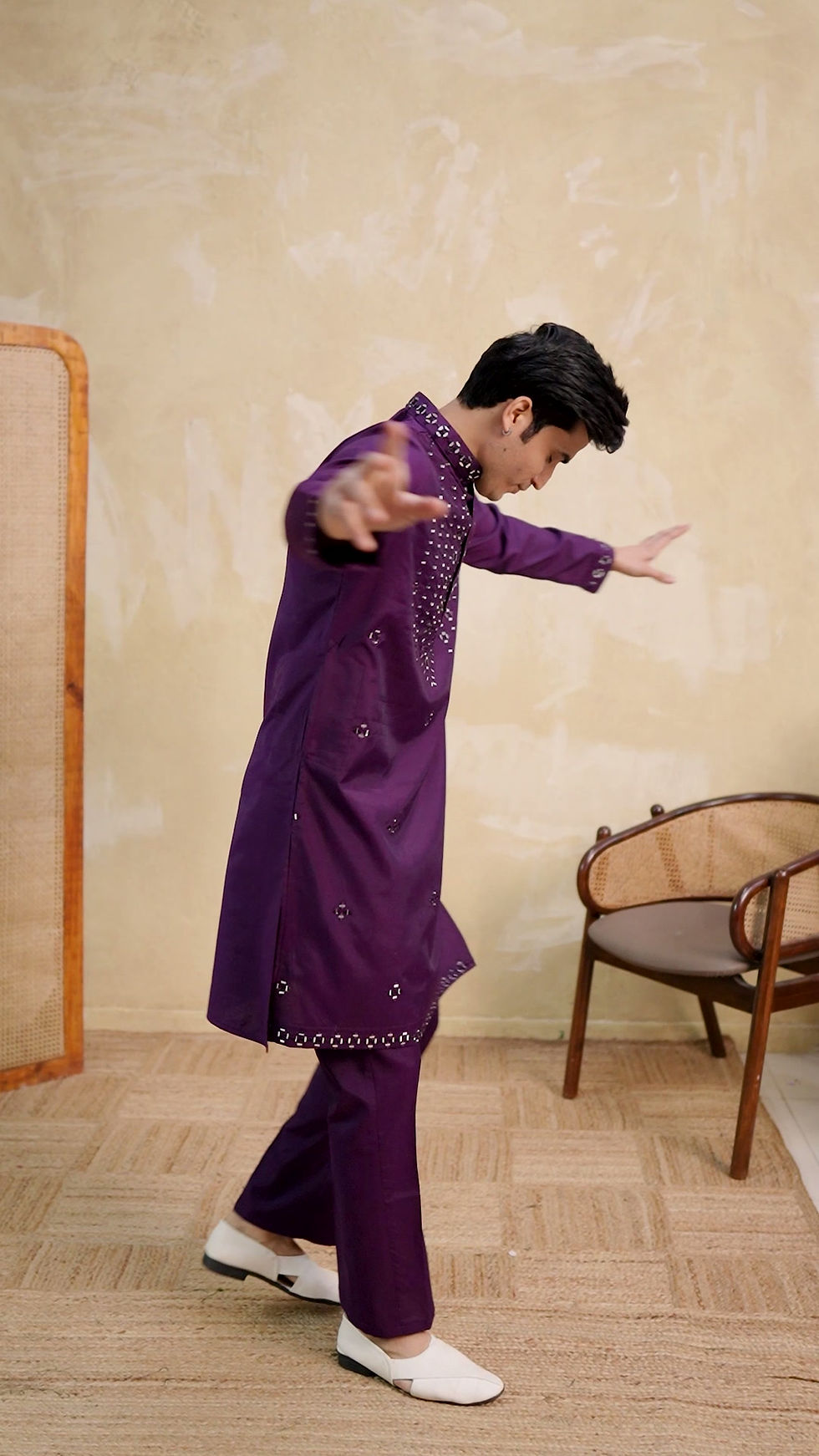 Thumbnail: Mens Mirror Work Kurta Embroidered Festive Wedding Party Wear Ethnic Style