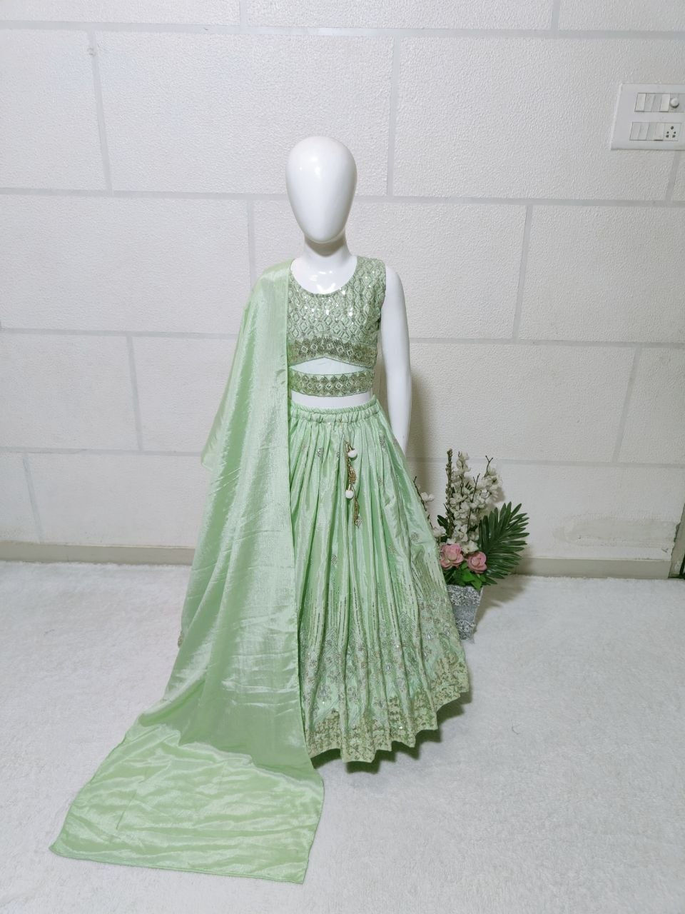 Thumbnail: Kids Ethnic Lehenga Choli Girls Festive Designer Outfit Set