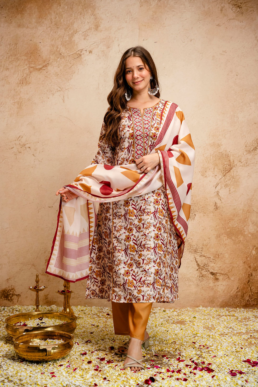 Thumbnail: Women Magic Cotton Salwar Suit Set Printed Ethnic Wear Outfit