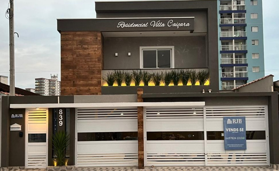 WhatsApp Image 2022-10-07 at 16.23_edited.jpg