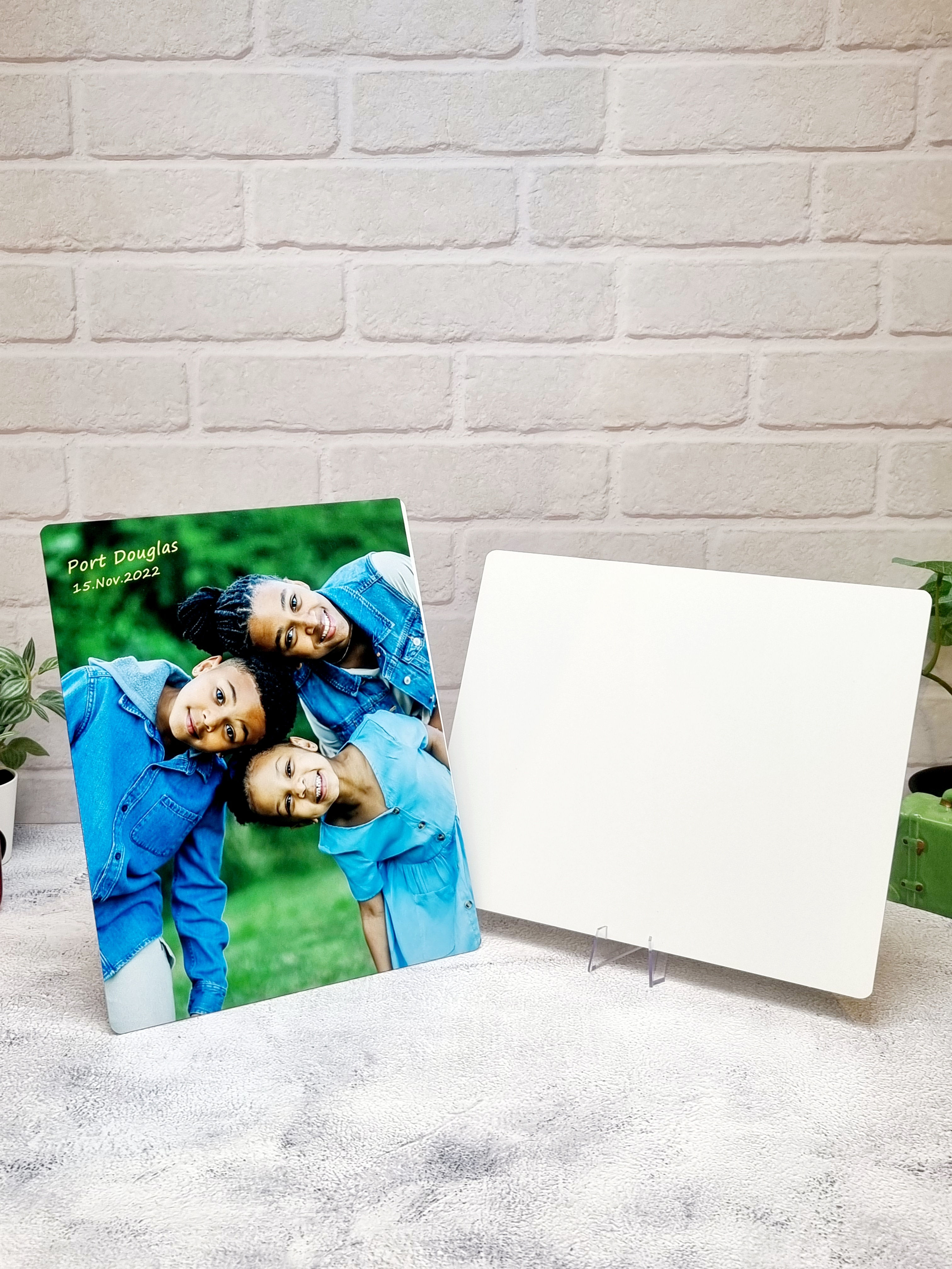 [SF-34a] Metal Photo Frame