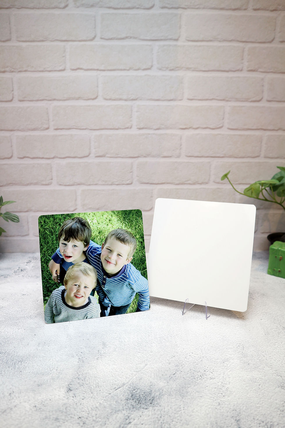 Thumbnail: [SF-31a] Metal Photo Frame