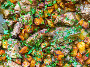COSTILLAS GUISADAS CON PATATAS