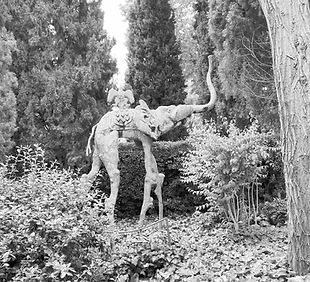 Day trip from Barcelona up to 4 participants, Dali Museum & Gala Dalí Castle