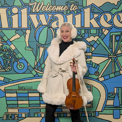 Milwaukee Tree Lighting, Guyton Entertainment