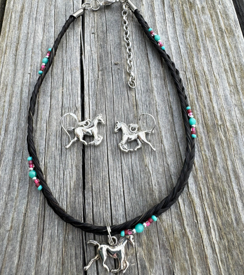 Giddy Up Choker