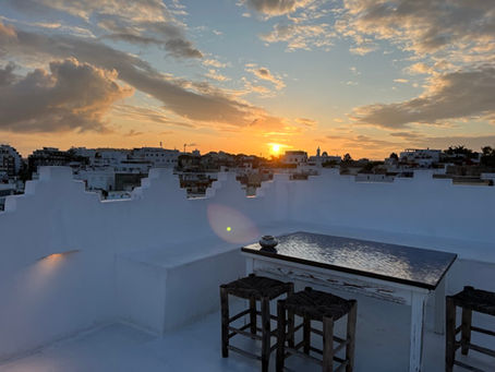 toit terrasse de dar nour au coucher de soleil