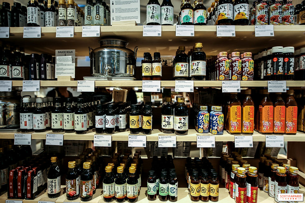 produits japonais en rayon dans l'épicerie