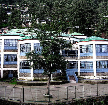 1280px-Tibetan_Children's_Village,_McLeod_Ganj.jpg