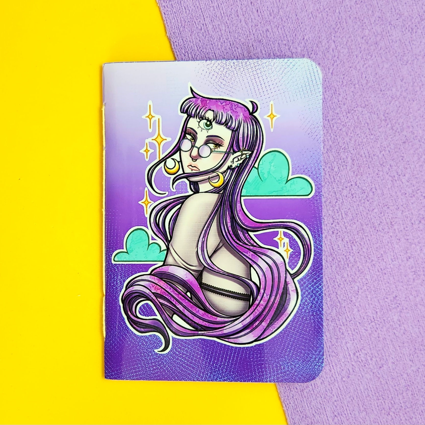 Menina Mística | Caderno Capa Mole