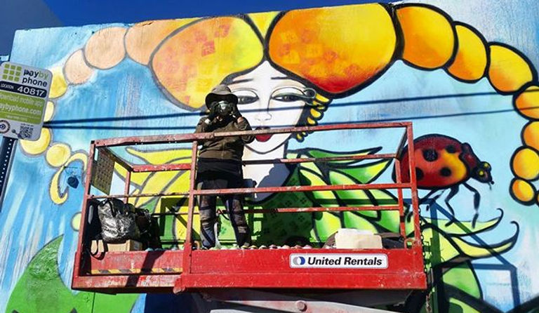 Awesome to be here what beautiful experience is to paint big ♡ grateful _thebushwickcollec