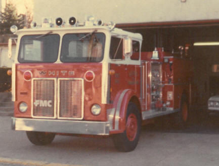 1976 white FMC pumper.jpg