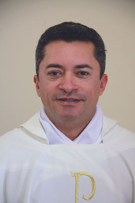 Pe. Elielson Cassimiro de Almeida