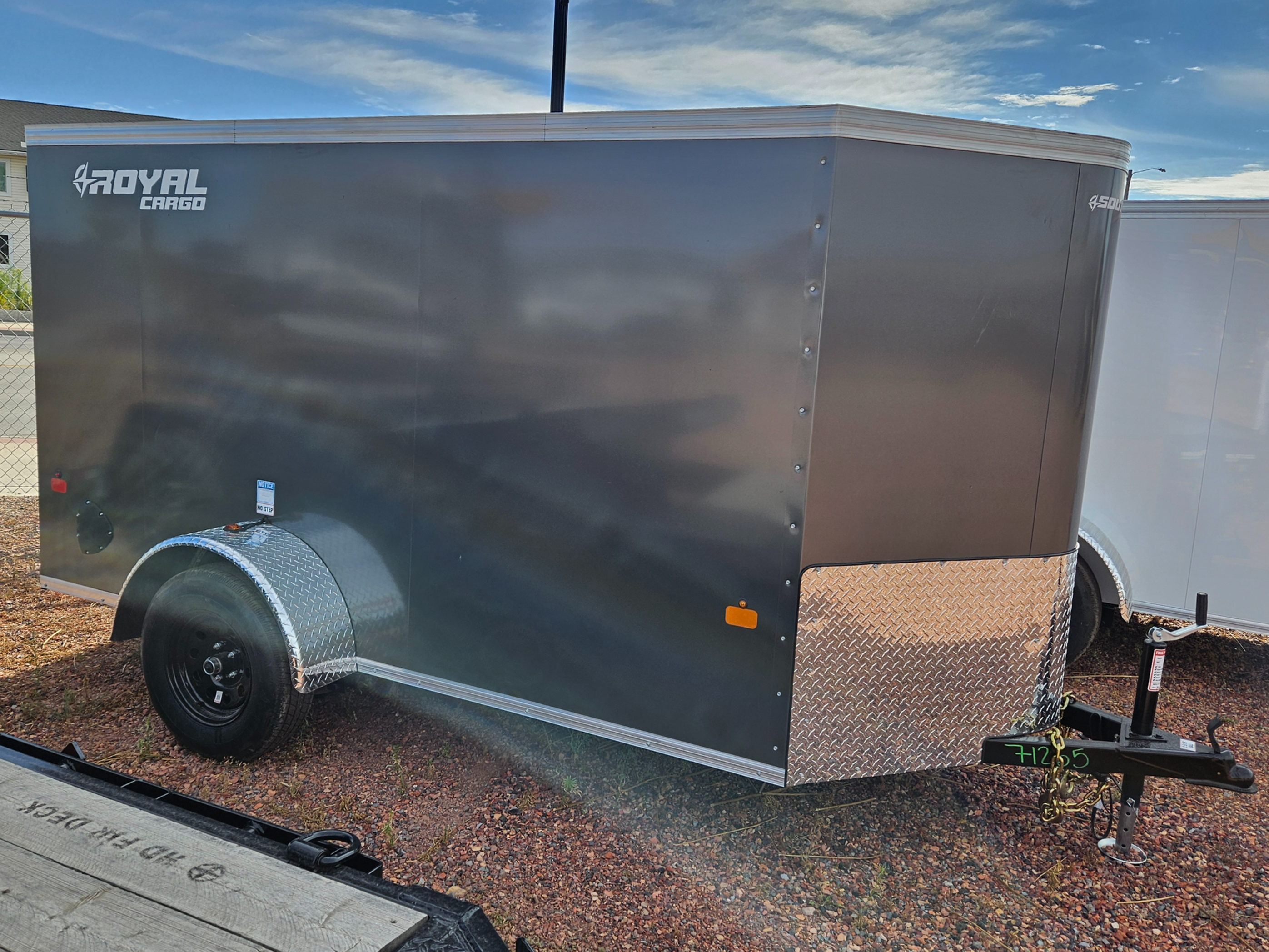 5 x 12 ENCLOSED --  SINGLE AXLE -- CHARCOAL
