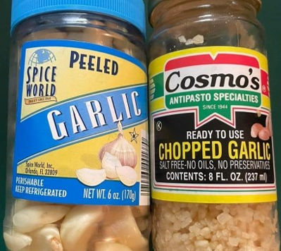 Voorgesneden knoflook in potten bevatten schadelijke stoffen zoals fosforzuur, bewerkte suiker, nep zout, zware metalen, bewaarmiddelen.